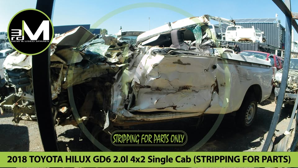 2018 TOYOTA HILUX 2.0L 4x2 Single cab  STRIPPING-FOR-PARTS)