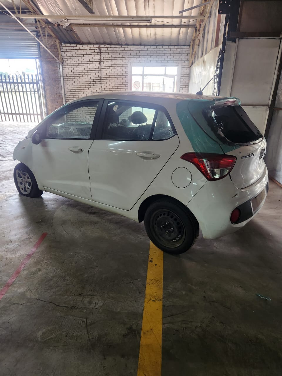 STRIPPING HYUNDAI I10 2019 ALBERTON