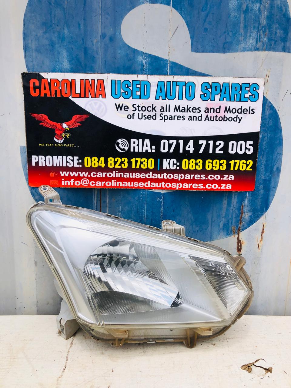 Isuzu D-max right side standard headlight (2016-2020) - Private Seller Isuzu D-max right side standard headlight (2016-2020) - Private Seller