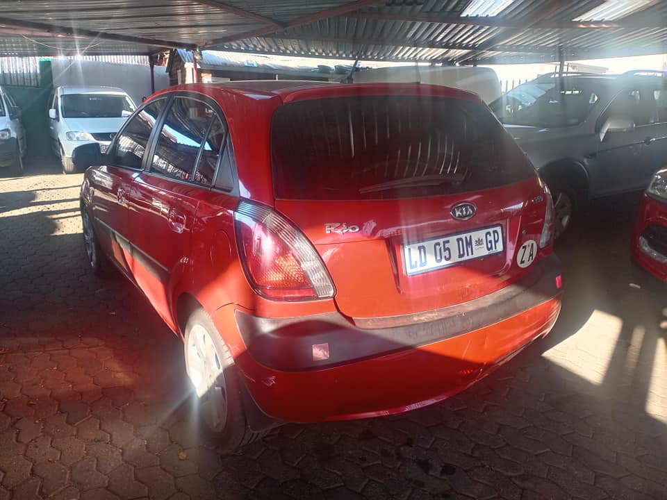 2010 Kia Rio CVVT 1.4 Manuel Petrol Orange