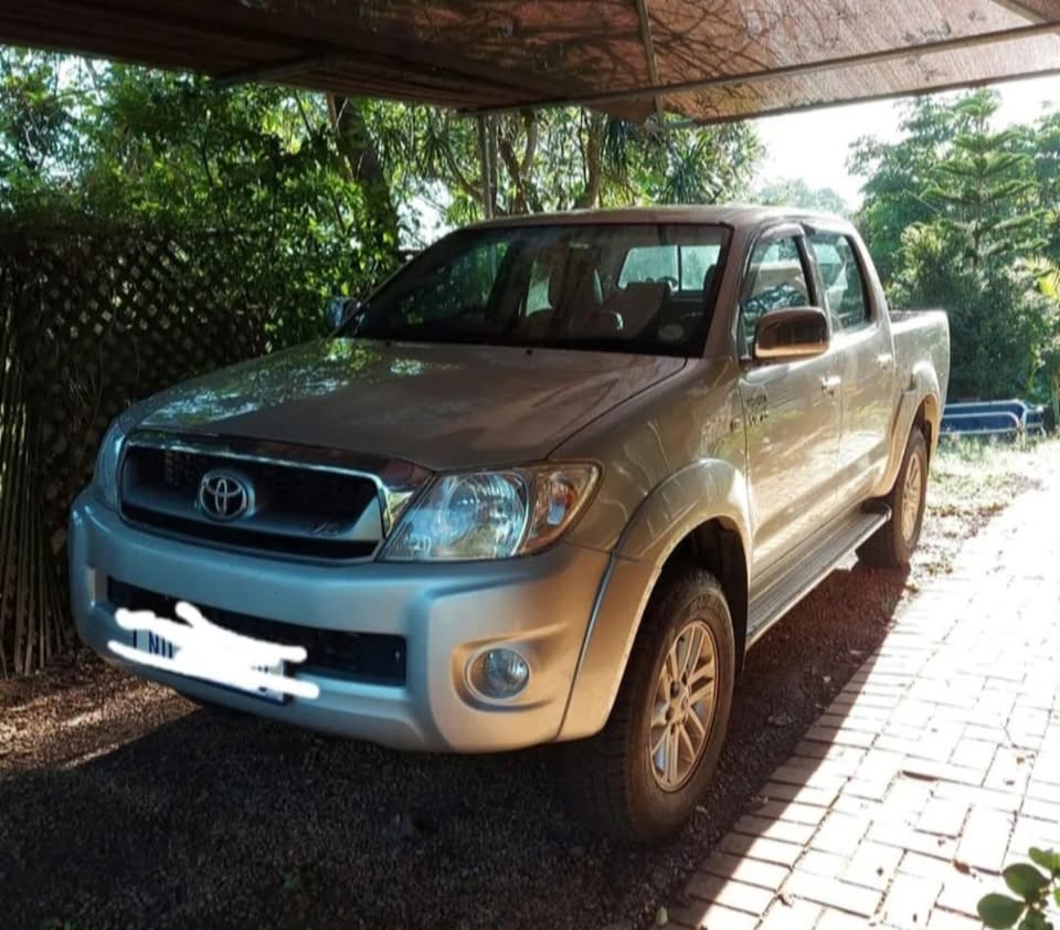 Toyota Hilux (2005 - 2015) spares and accessories - Private Seller