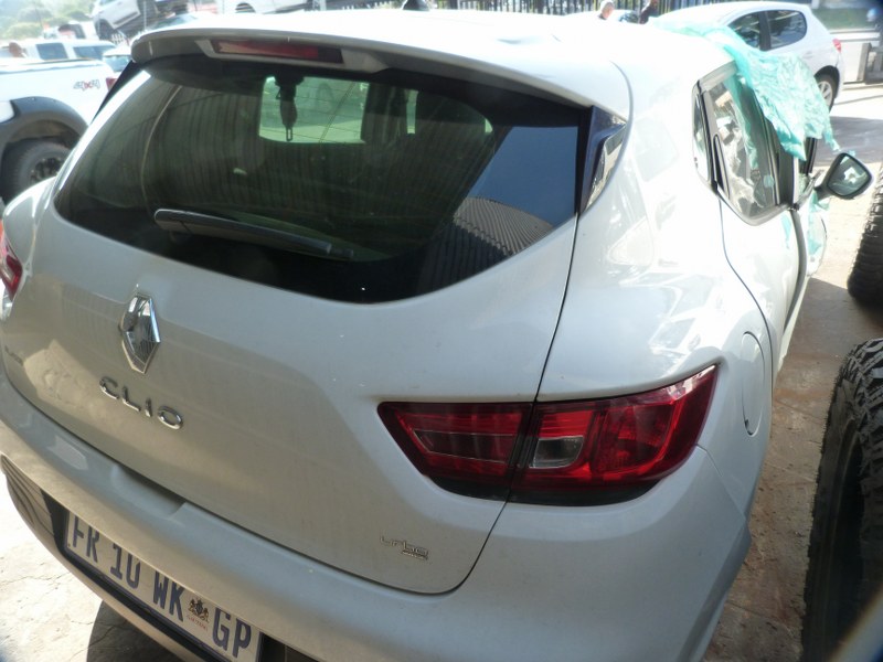 Renault Clio IV 900T Manual White - 2017 STRIPPING FOR SPARES - Private Seller Renault Clio IV 900T Manual White - 2017 STRIPPING FOR SPARES - Private Seller