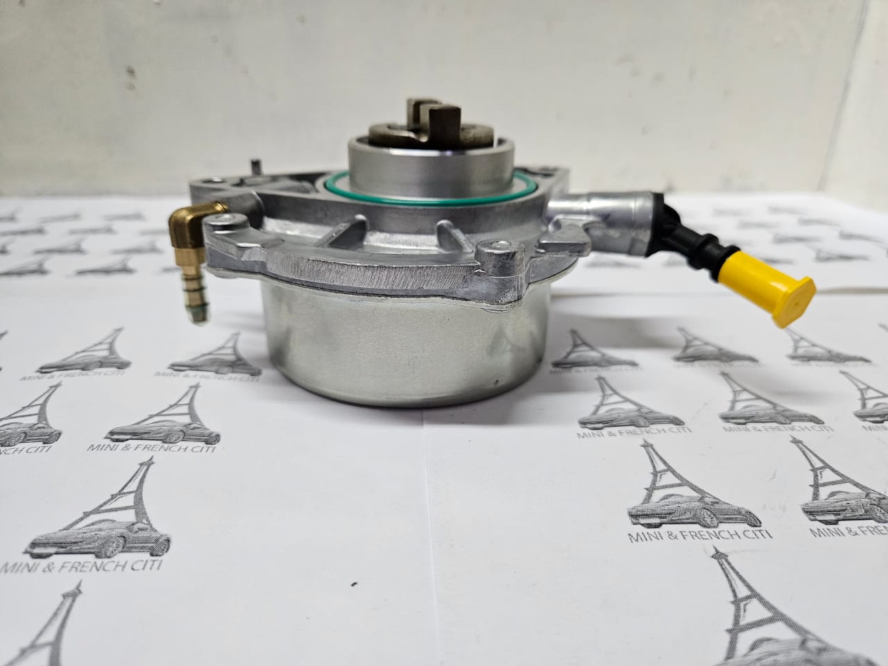 Brand-New Vacuum Pump for Mini Cooper R56 1.6 S (N18) - Private Seller Brand-New Vacuum Pump for Mini Cooper R56 1.6 S (N18) - Private Seller