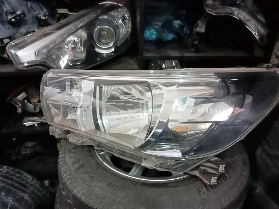 Toyota Hilux GD6 Normal Headlight LHS - Private Seller Toyota Hilux GD6 Normal Headlight LHS - Private Seller