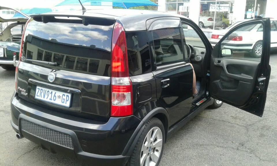 Fiat Prada 6 speed manual.