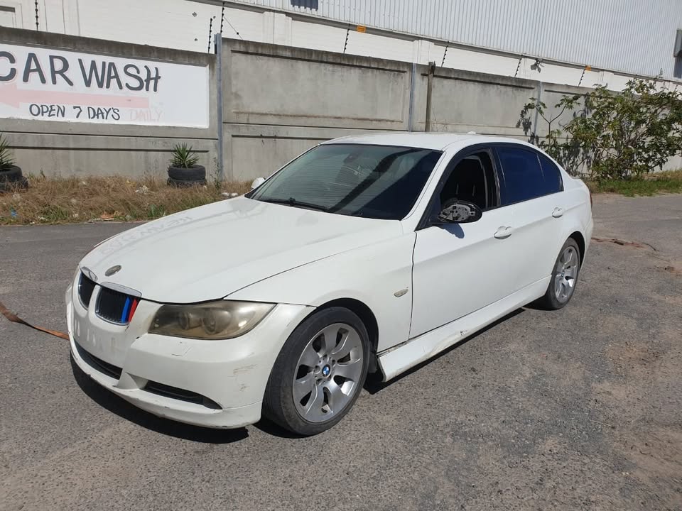 BMW 320d BREAKING UP FOR SPARES - Private Seller