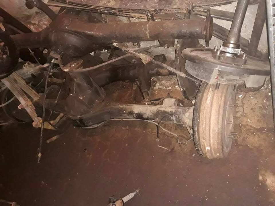 Toyota Hilux D4D Low Rider For Sale - Private Seller Toyota Hilux D4D Low Rider For Sale - Private Seller