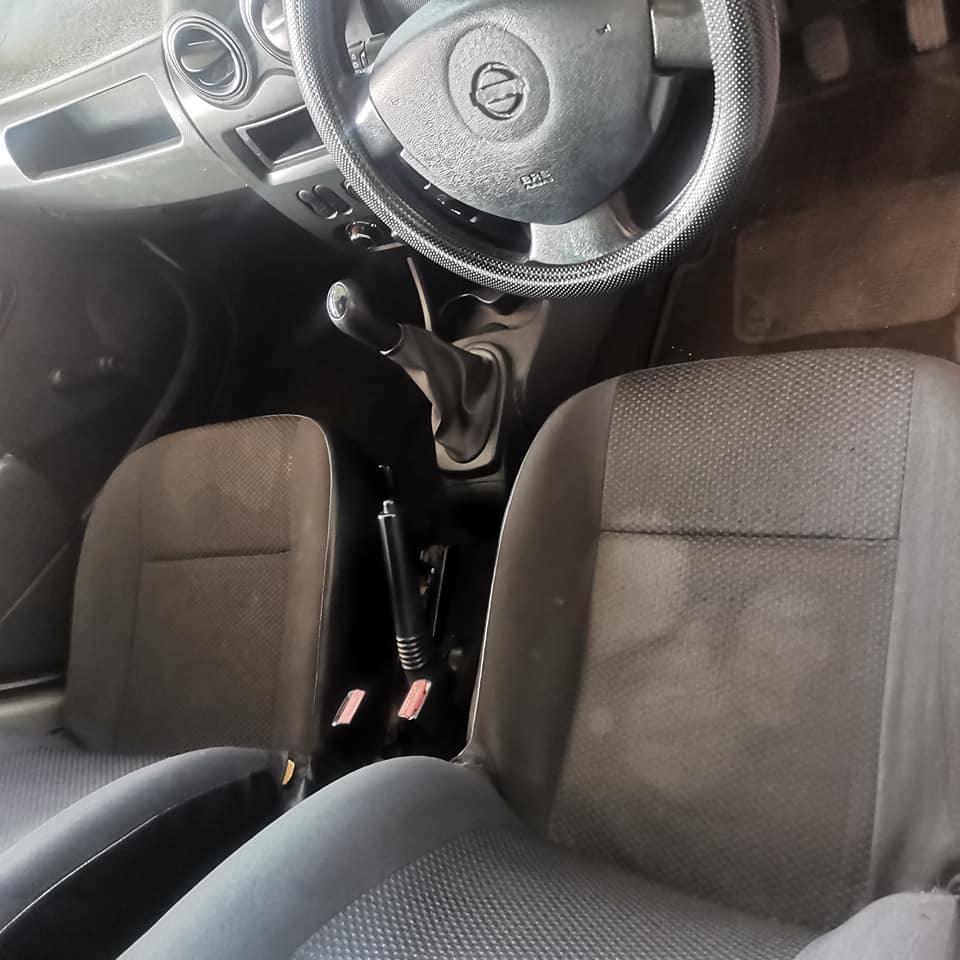 2018 NISSAN NP200 1.6 83 000KM MANUEL PETROL WHITE COLOR PRICE