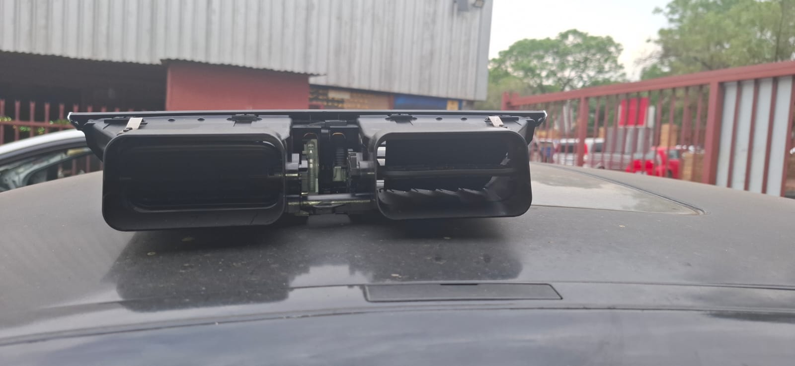 Mercedes CLS350 W219 air vent for sale Mercedes CLS350 W219 air vent for sale