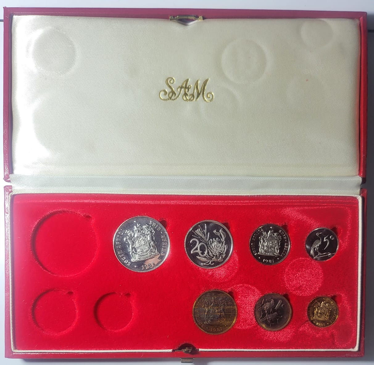 Collectable coins