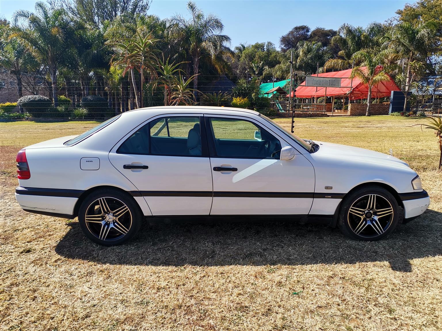 1996 Mercedes C250 Diesel Manual White For Sale