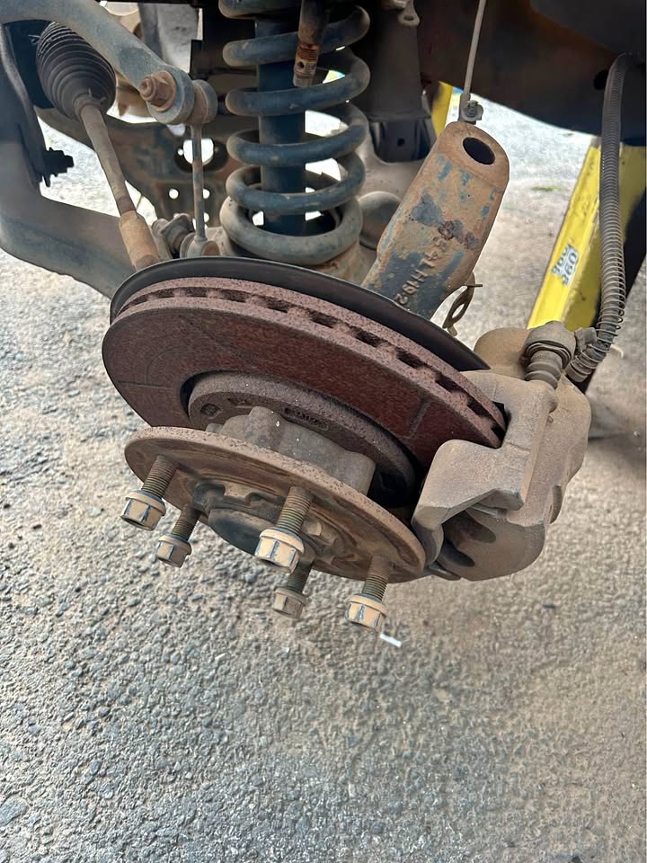 Mahindra Scorpio Hubs And Stubs For Sale @Circle 7 Used Parts - Private Seller Mahindra Scorpio Hubs And Stubs For Sale @Circle 7 Used Parts - Private Seller