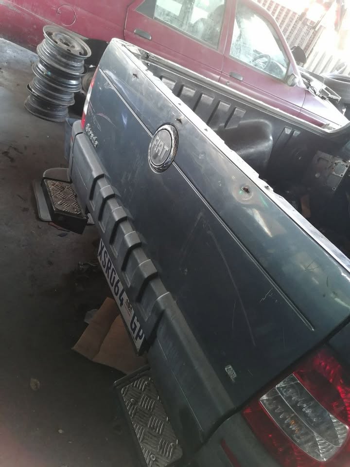 2010 fiat strada tailgate - Private Seller 2010 fiat strada tailgate - Private Seller