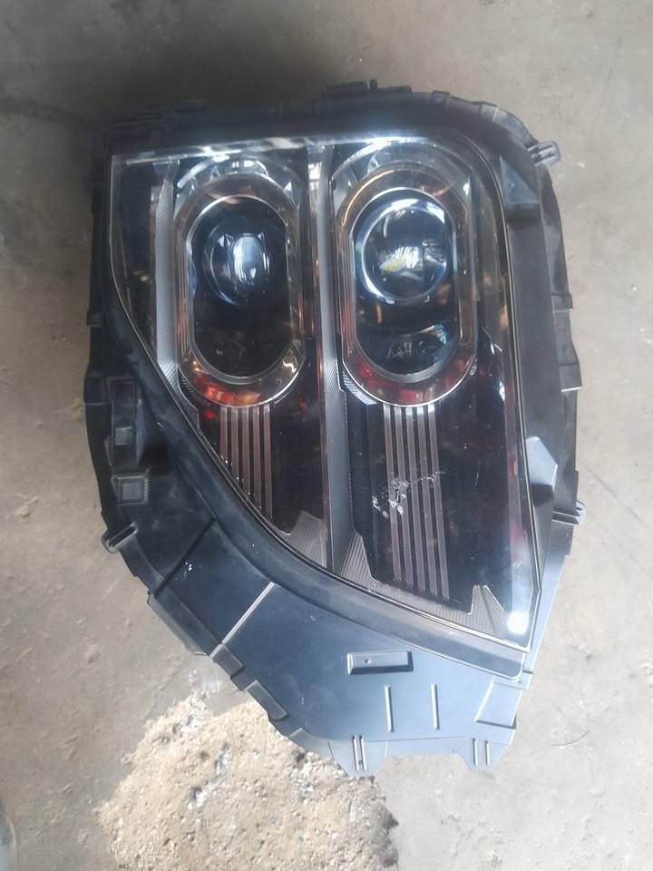 MITSUBISHI ECLIPSE RIGHT HEADLIGHT AVAILABLE - Private Seller MITSUBISHI ECLIPSE RIGHT HEADLIGHT AVAILABLE - Private Seller