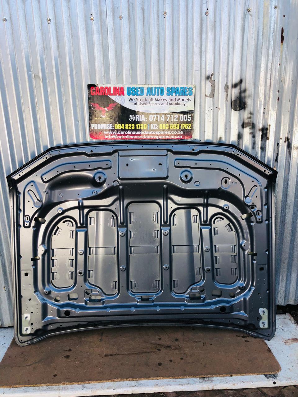 Land Rover Discovery Sport L550 bonnet with scoop opening - Private Seller