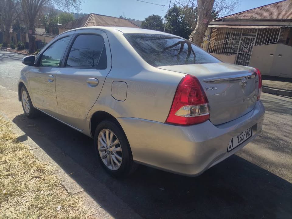 2018 Toyota Etios Sedan 1.5 Sprint
