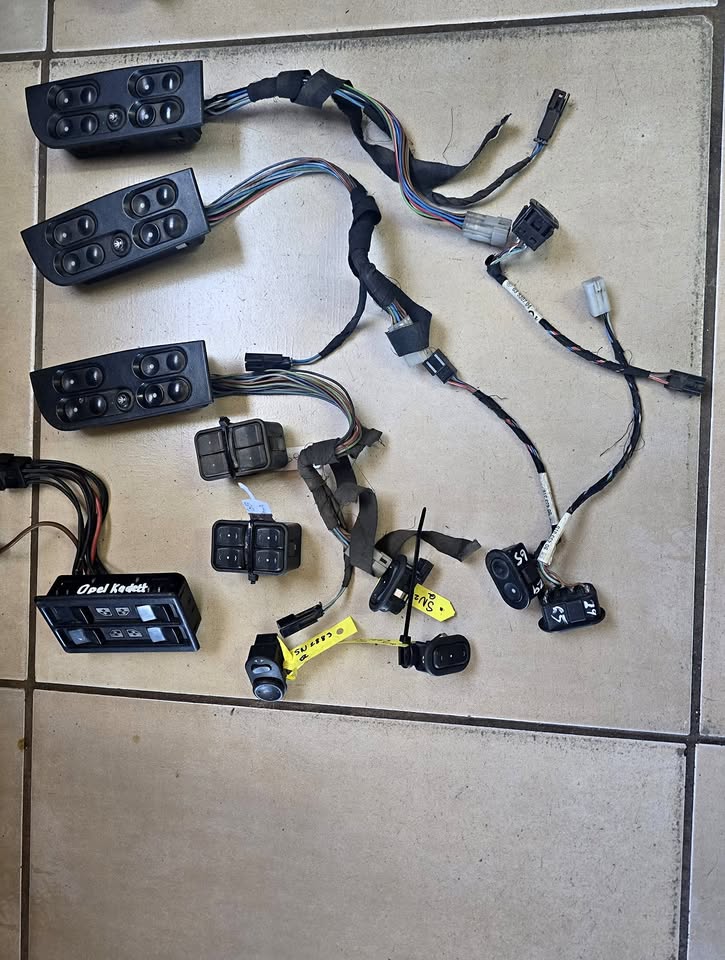 Opel Astra/Gamma/Kadett Varios Switches For Sale - Private Seller Opel Astra/Gamma/Kadett Varios Switches For Sale - Private Seller