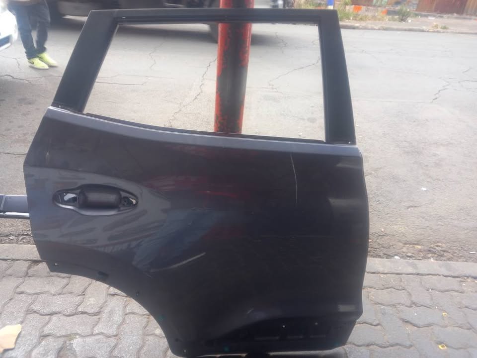 2014 - 2020 Nissan Qashqai Right Back Door - Private Seller 2014 - 2020 Nissan Qashqai Right Back Door - Private Seller