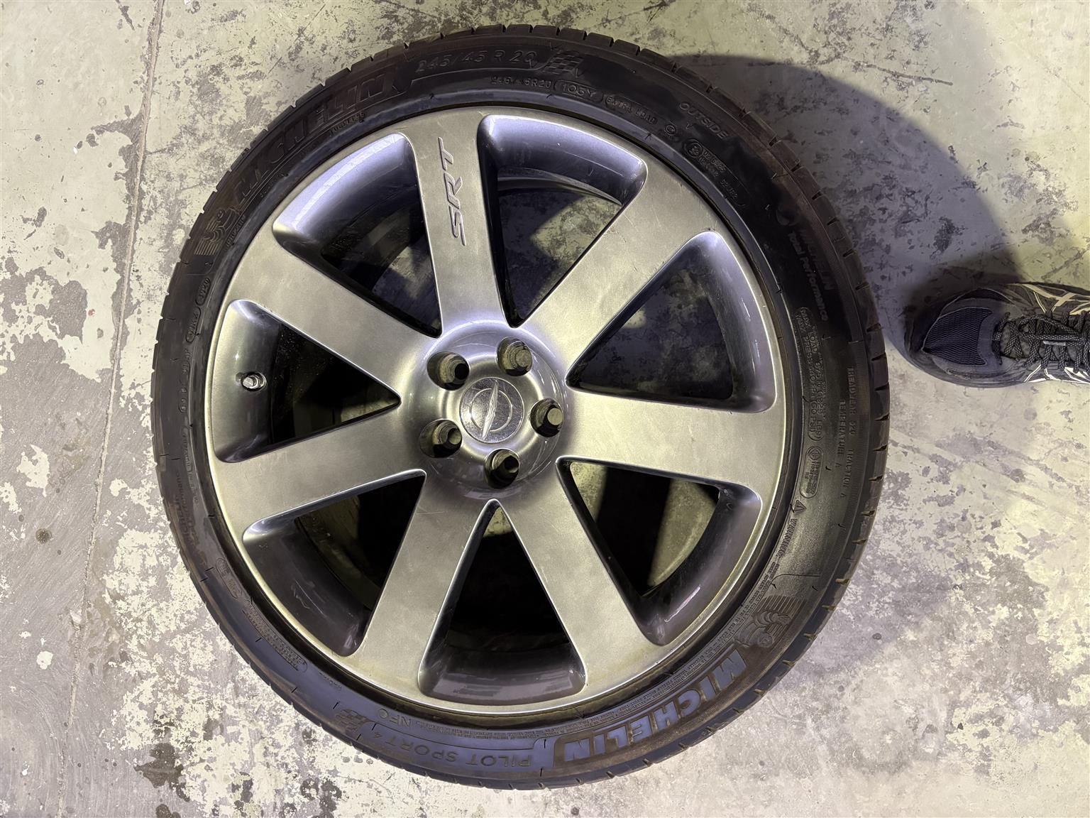 SRT mag wheels and tyres 20 inch in great condition - Private Seller