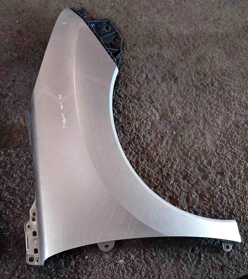 Peugeot fj 1.6 Turbo Automatic Code2 RF fender - Private Seller Peugeot fj 1.6 Turbo Automatic Code2 RF fender - Private Seller
