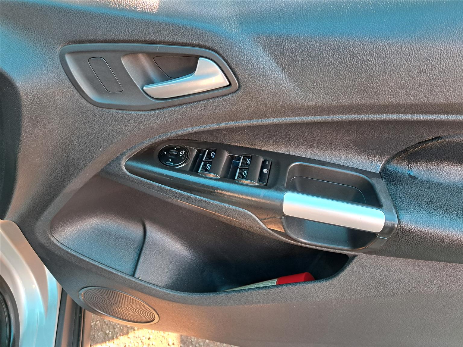 FORD TOURNEO 1.6 CONNET