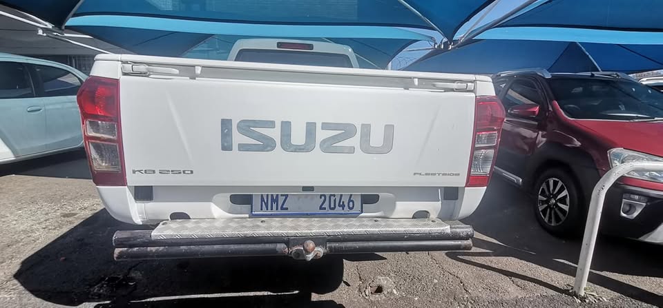 2011 ISUZU KB 250 2.5 SINGLE CAB MANUAL DIESEL