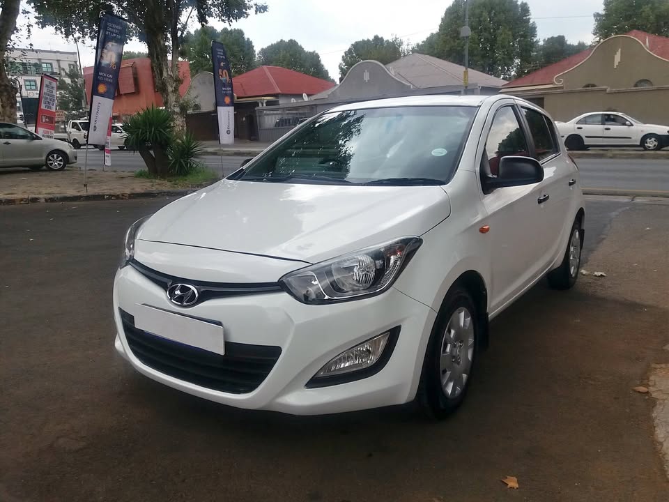 2014 HYUNDAI I20 1.2 MOTION AVAILABLE   Contact LEON for more details