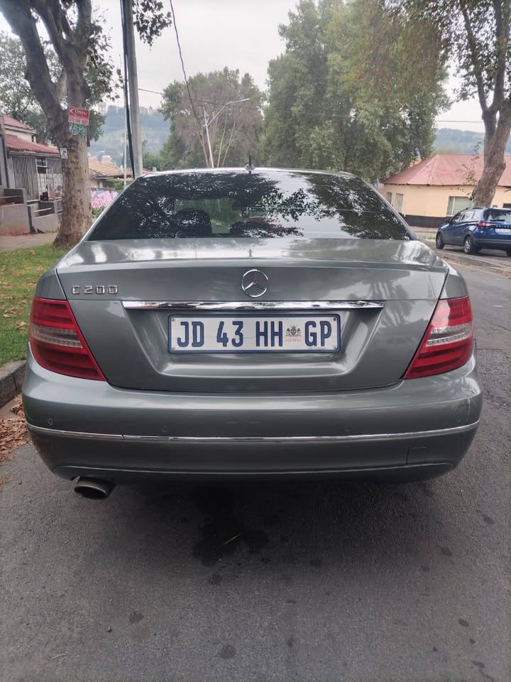 2012 Mercedes Benz C200