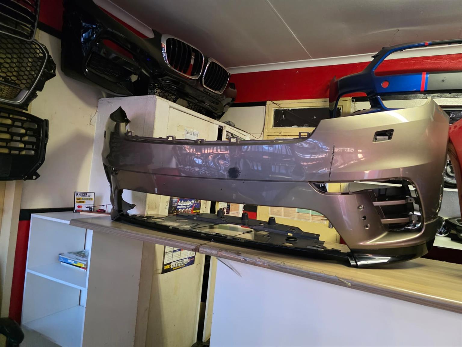 2020 RANGE ROVER VELAR FRONT BUMPER WITH LOWER SPOILER - Private Seller 2020 RANGE ROVER VELAR FRONT BUMPER WITH LOWER SPOILER - Private Seller