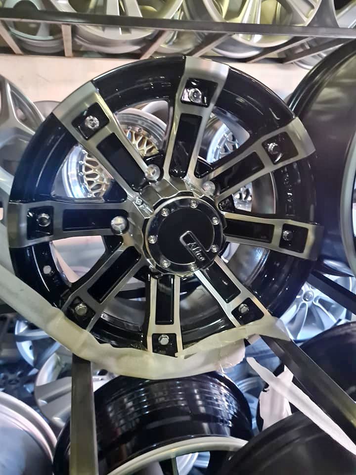 Mahindra Scorpio Bakkie Brand new mags size 16 pcd 5×160