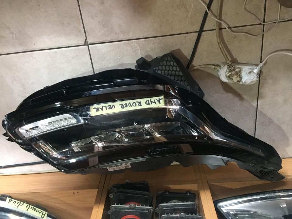 Rang Rover velar headlights for sell in good condition - Private Seller Rang Rover velar headlights for sell in good condition - Private Seller