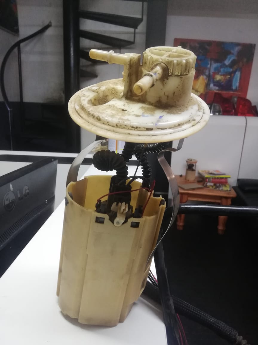 VOLVO S80/S6 2.4-2.8 FUEL PUMP FOR SALE (DELIVERY COUNTRY WIDE) - Private Seller VOLVO S80/S6 2.4-2.8 FUEL PUMP FOR SALE (DELIVERY COUNTRY WIDE) - Private Seller