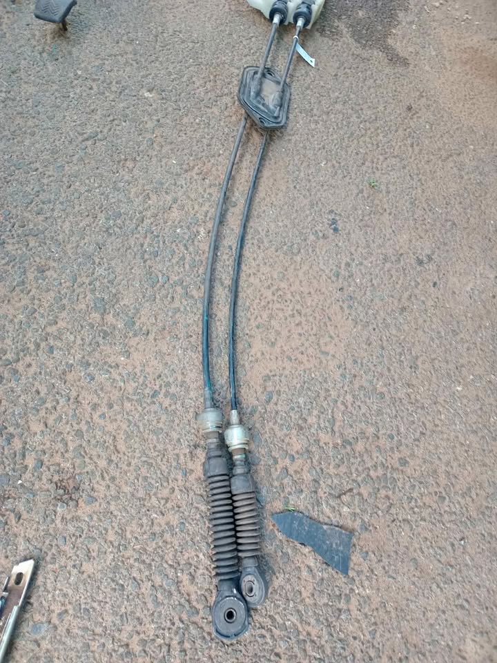 2015 Toyota etois gear liver complete for sale @ circle 7 used parts - Private Seller