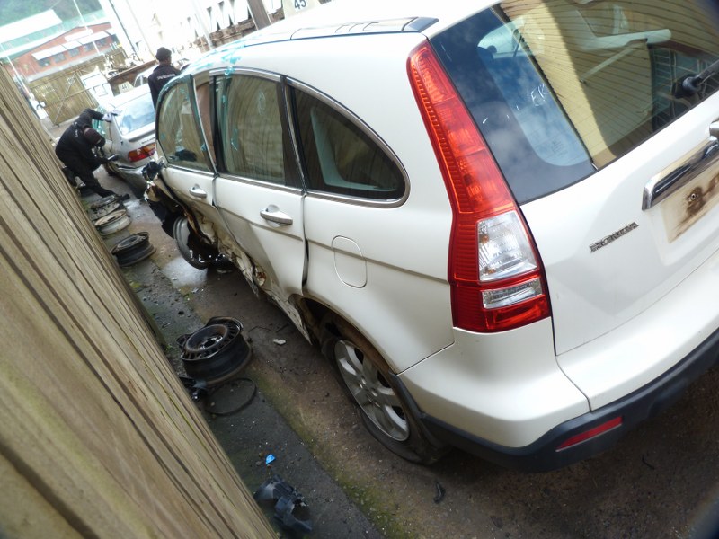 Honda CR-V 2.4 VTec RVi AT White - 2009 SPARESBOYZ STRIPPING FOR SPARES - Private Seller