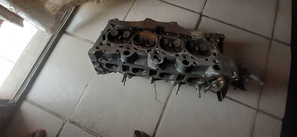 Stripping Honda Civic 1.8ivtec R18 Engine Parts