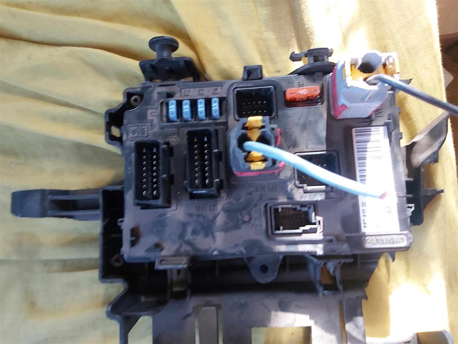 Peugeot 407 2l hdi fuse box - Private Seller Peugeot 407 2l hdi fuse box - Private Seller