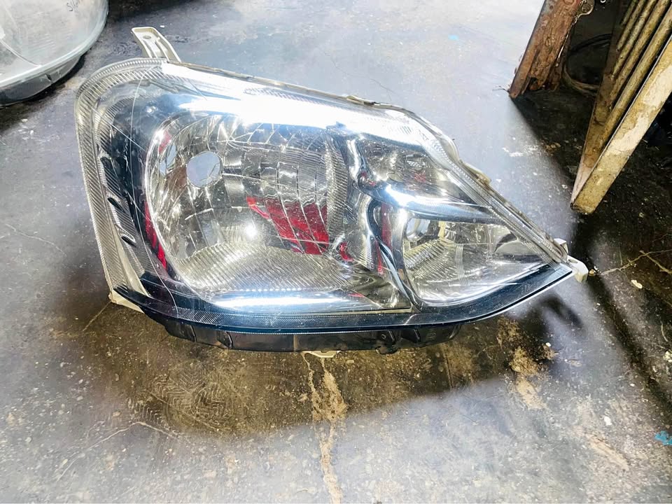 Toyota Etios Headlight - Private Seller Toyota Etios Headlight - Private Seller