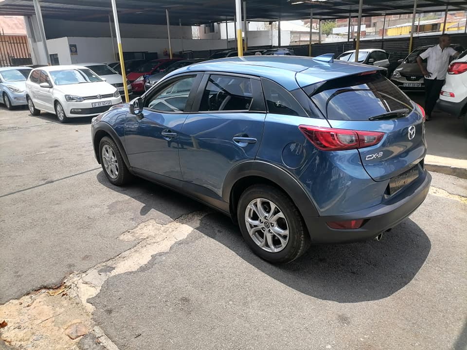2017 Mazda CX3 2.0 SkyActive Technology with a leather seat