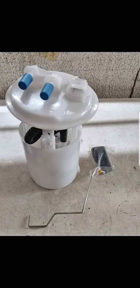 Renault Clio 1 1.2/4/6 99-05 Fuel Pump+Gauge - Private Seller Renault Clio 1 1.2/4/6 99-05 Fuel Pump+Gauge - Private Seller