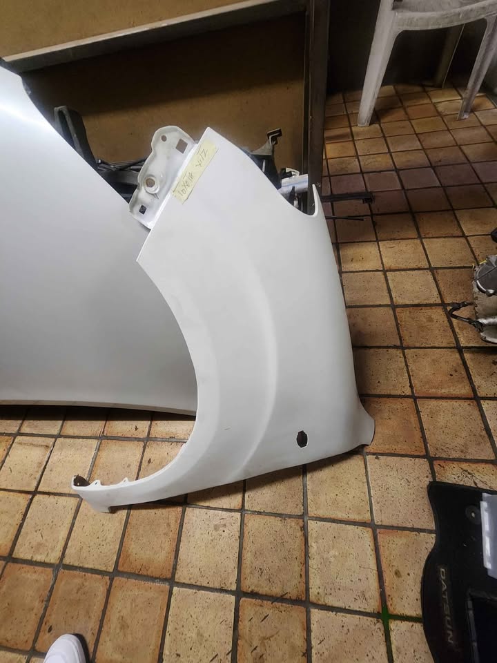 Suzuki celerio left fender - Private Seller Suzuki celerio left fender - Private Seller