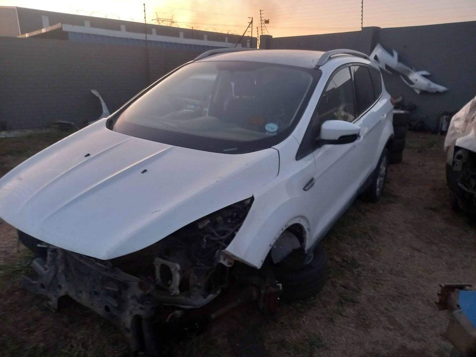 2014 Ford Kuga 1.6 manual stripping for spares - Private Seller 2014 Ford Kuga 1.6 manual stripping for spares - Private Seller