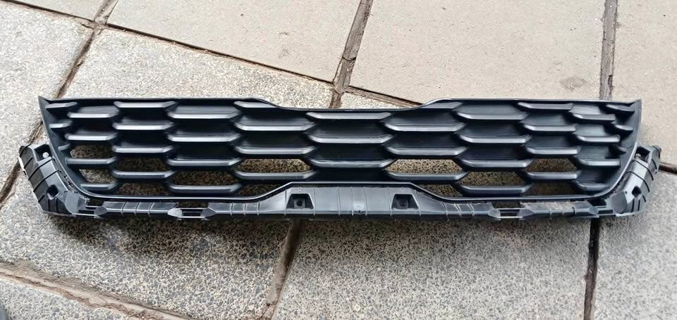 Kia Seltos grill 2021/23 - Private Seller Kia Seltos grill 2021/23 - Private Seller