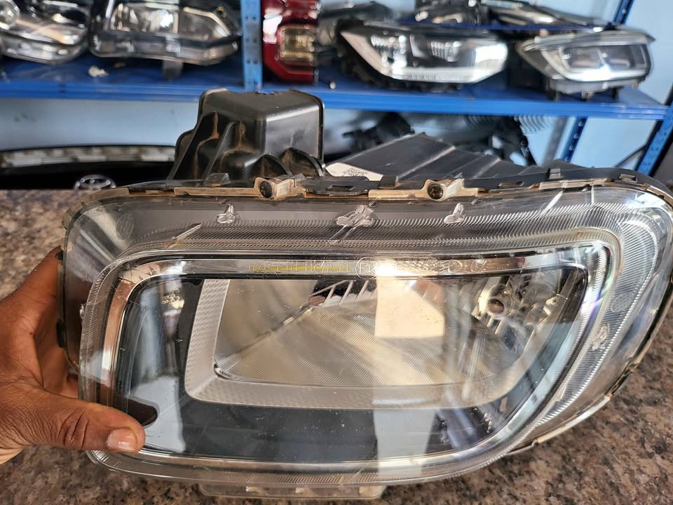Hyundai Venue left headlight for sale - Private Seller Hyundai Venue left headlight for sale - Private Seller