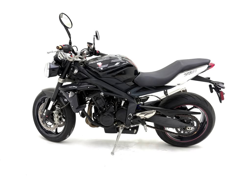Used Triumph Street Triple 675 - Private Seller Used Triumph Street Triple 675 - Private Seller