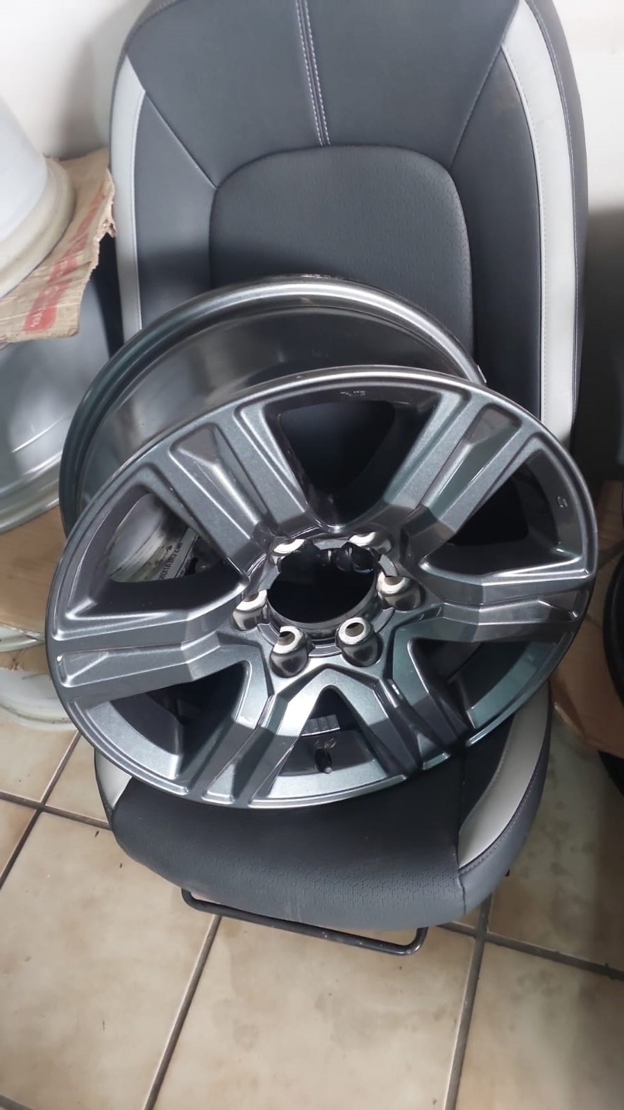 Toyota Hilux/Fortuner 17inch original mag to use for spare - Private Seller Toyota Hilux/Fortuner 17inch original mag to use for spare - Private Seller