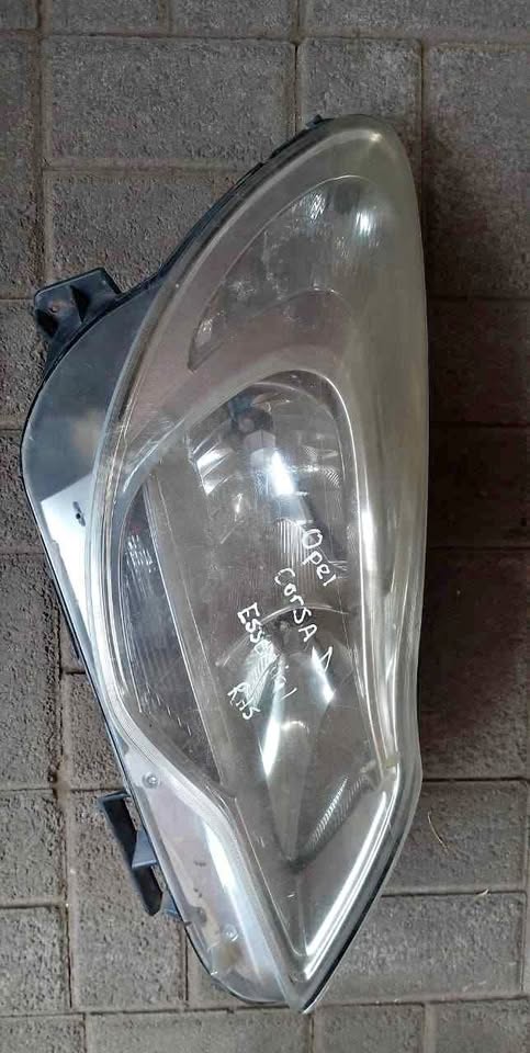 Opel Corsa D essential RHS headlight Opel Corsa D essential RHS headlight