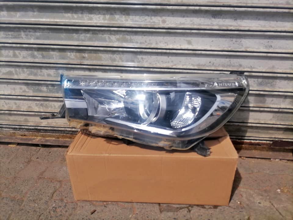 Toyota Hilux GD6 headlights DM or contact number in the description for assistance. - Private Seller Toyota Hilux GD6 headlights DM or contact number in the description for assistance. - Private Seller