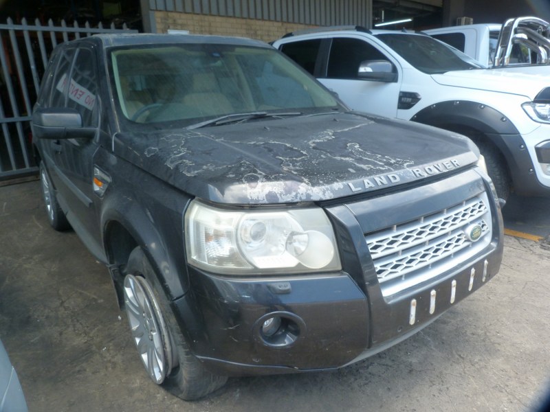 Land Rover Freelander 2  TD4 2.2 AT - 2007 SPARESBOYZ STRIPPING FOR SPARES - Private Seller