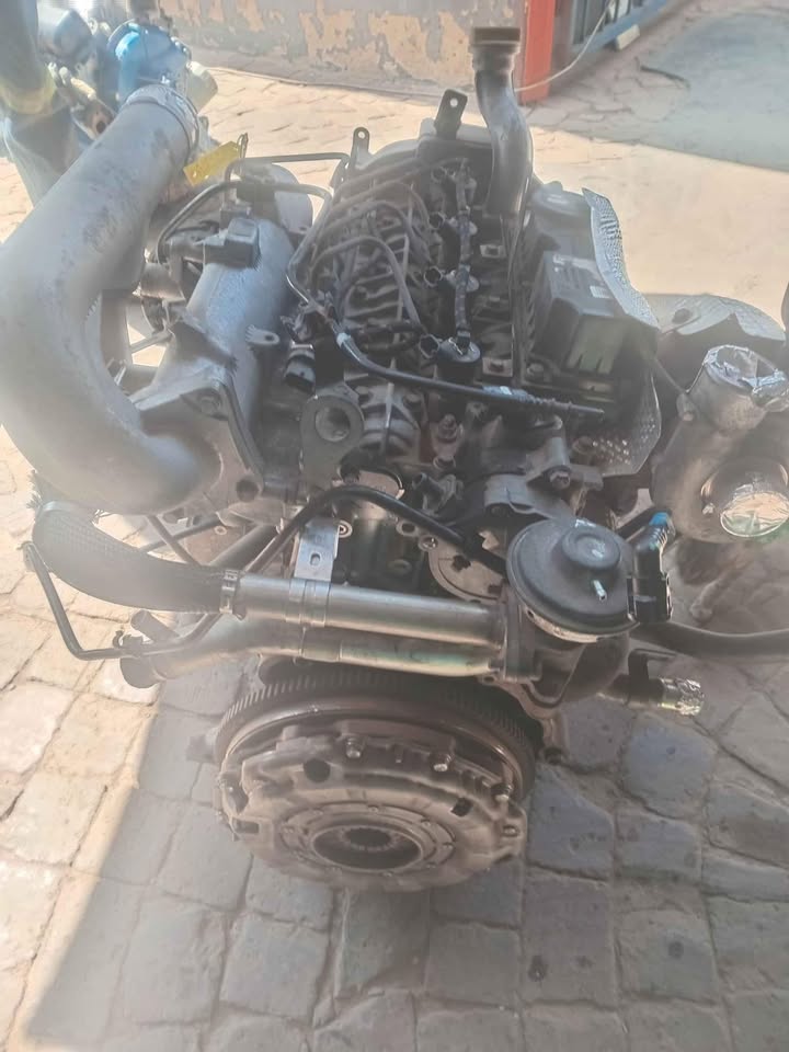 2012 Mahindra XUV500 2.2D complete engine still running good for sale @ circle 7 used parts - Private Seller