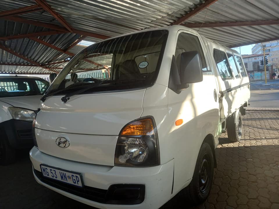 Hyundia H100 2.5D with Canopy Manual Diesel  2015 White